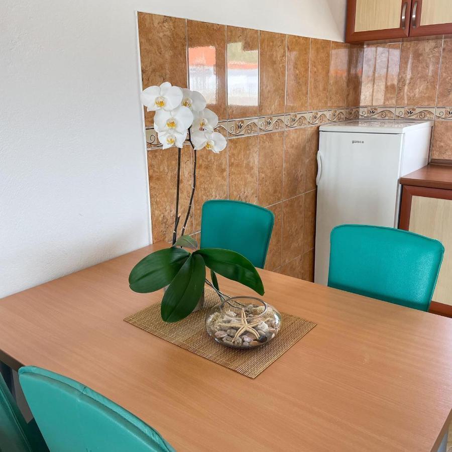 Apartments Tara Улцинь Экстерьер фото