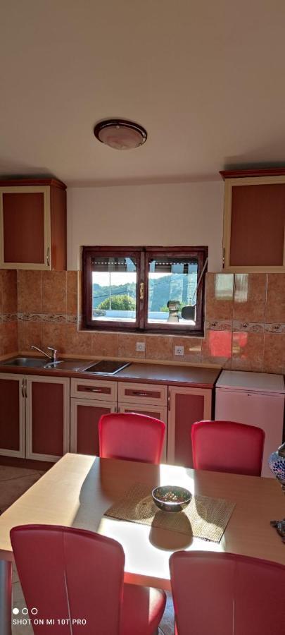 Apartments Tara Улцинь Экстерьер фото
