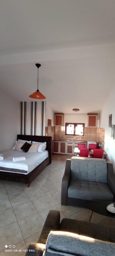 Apartments Tara Улцинь Экстерьер фото