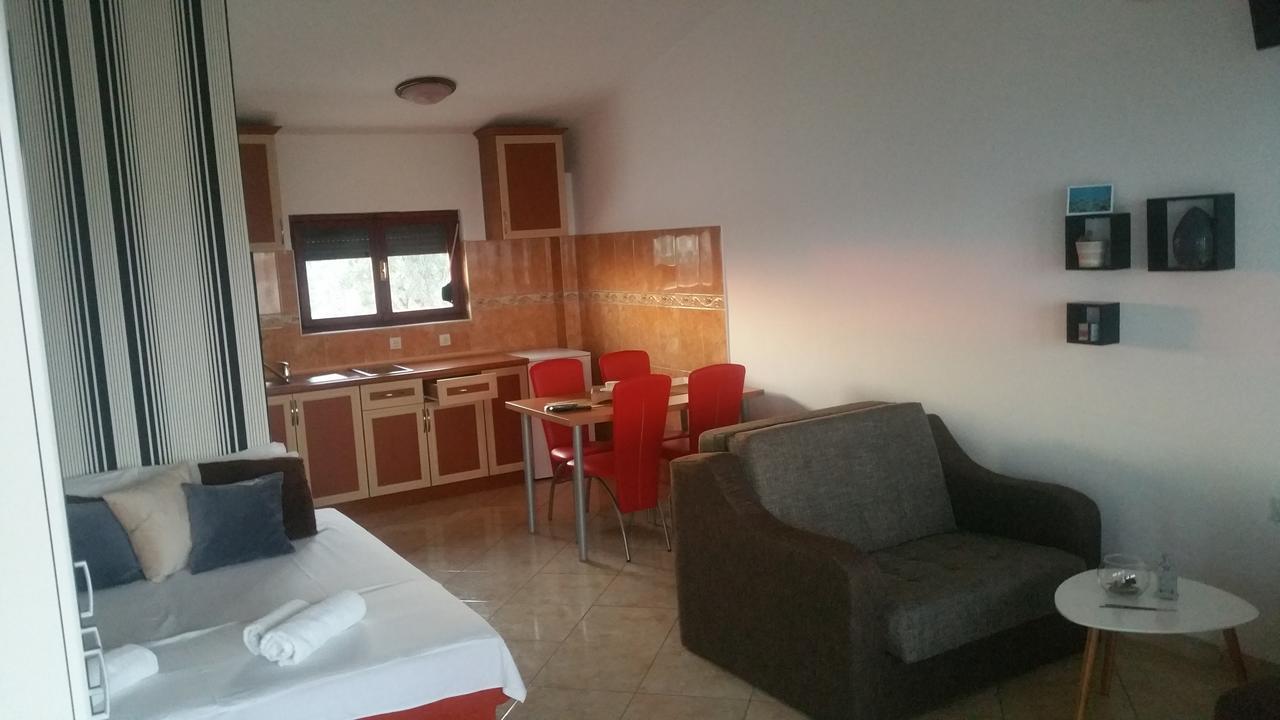Apartments Tara Улцинь Экстерьер фото