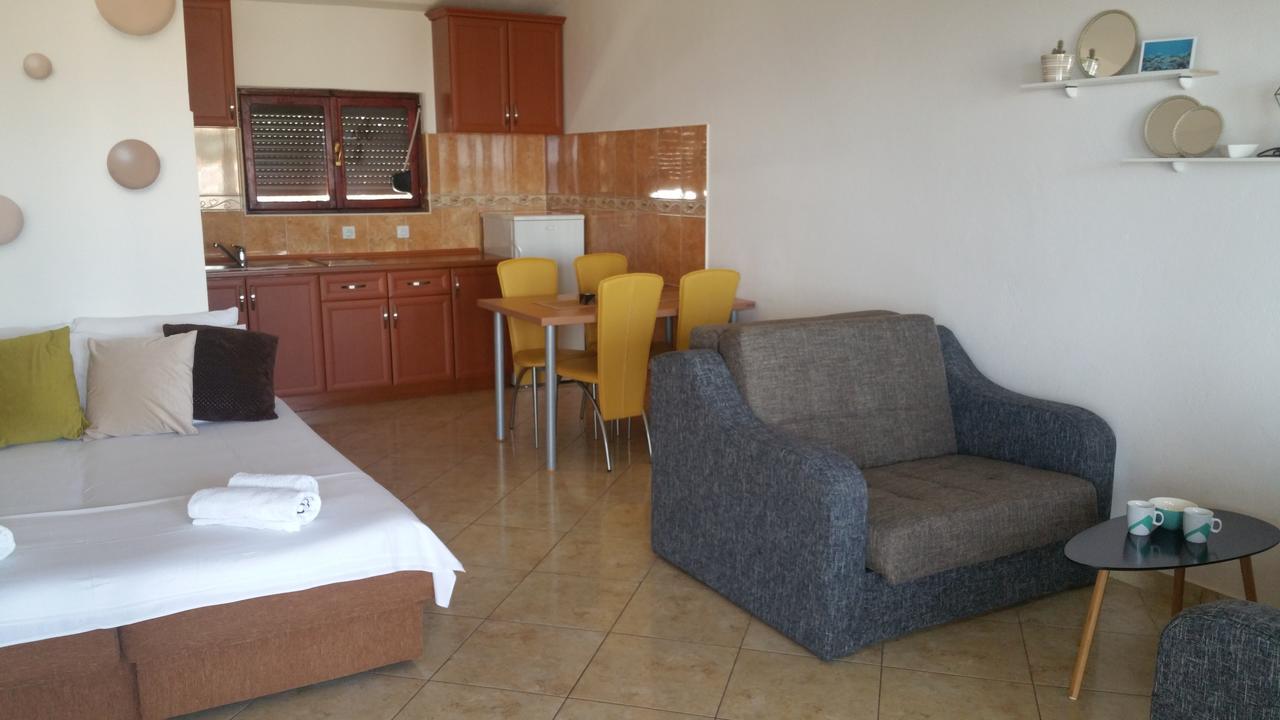 Apartments Tara Улцинь Экстерьер фото